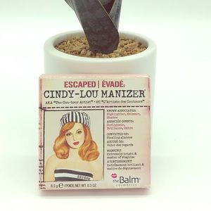 NEW The Balm Cindy-Lou Manizer Highlighter/Contour